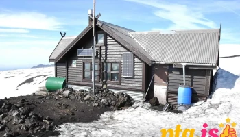 Fimmvörðuskáli - Ísland
