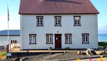 Gamla Kaupfélagið - 760
