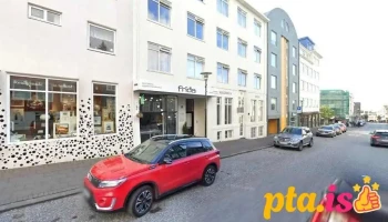 Hún og Hún - 101 Reykjavík
