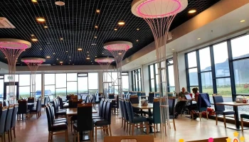 Lava Café - 870 Vík