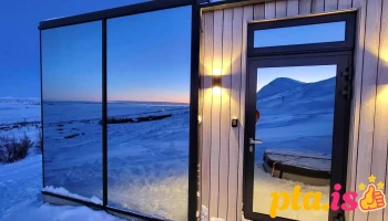 Mirror House Iceland - 311 Borgarnes