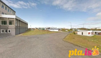 On Power Charging Station - Ísland