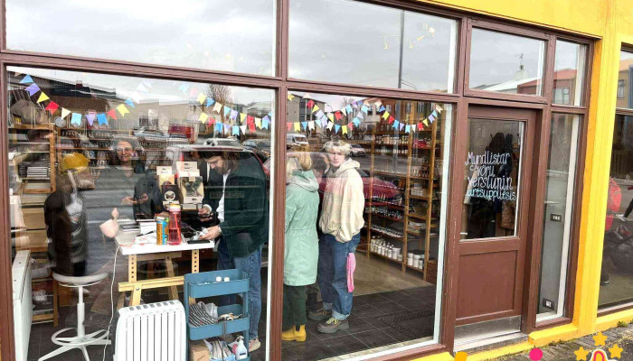 artsupplies.is • Myndlistarvöruverslunin - 104 Reykjavík