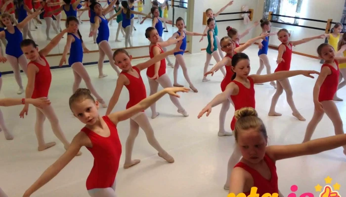 Ballettskóli Eddu Scheving - 105 Reykjavík