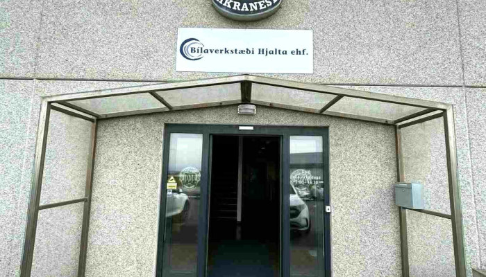 Bifreiðastöð Þþþ - 300 Akranes