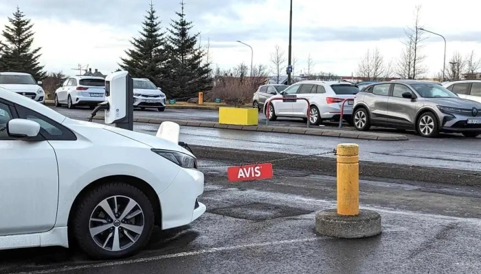 Bílaleiga Avis - Reykjavíkurflugvöllur