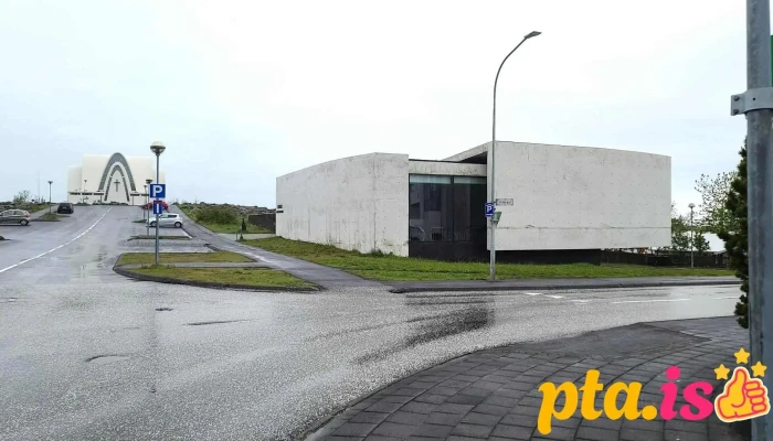 Borgir Safnadarheimili Karsnessafnadar Samfelagsmiðstoð - Kópavogur