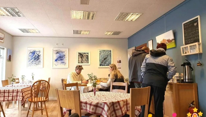 Bryggjukaffi -  Stemning - Flateyri