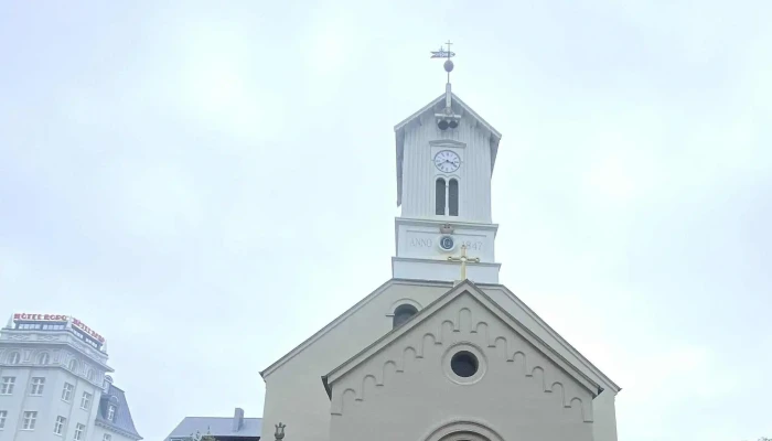 Domkirkjan I Reykjavik Staðsetning - Reykjavík
