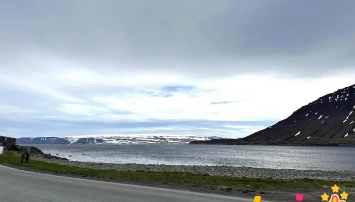 Eastern Shore Viewpoint - Ísafjörður