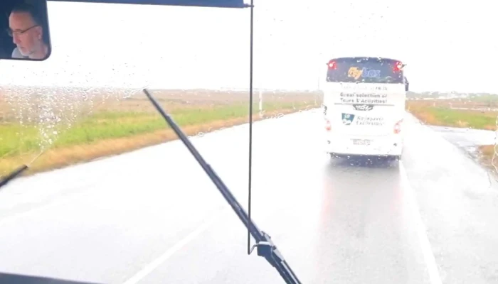 Flybus Airport Transfer -  Opið Nuna - Keflavík