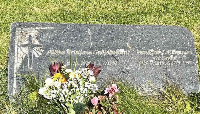 Fossvogskirkjugardur Reykjavik - Reykjavík