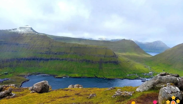 Fuglafjarðar, Faroe Islands - Hellurnar 695