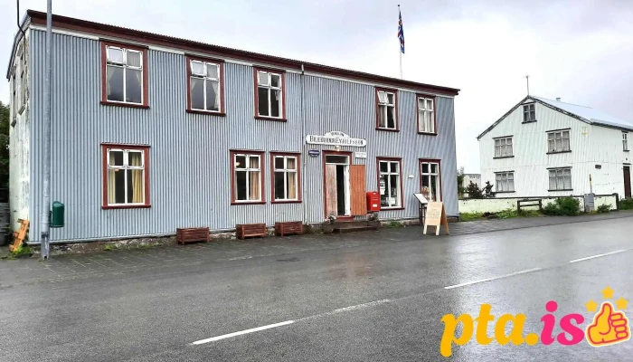 Gamla Bókabúðin á Flateyri - 425 Flateyri