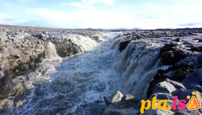 Gljúfrasmiður (=Canyon Builder) (on Jökulsá á Fjöllum) - 660
