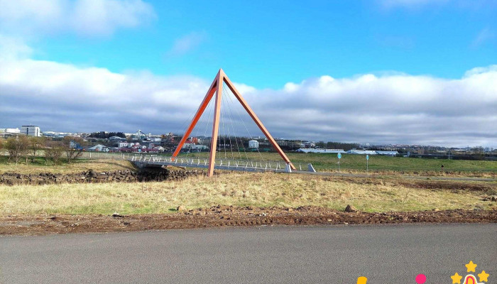 Göngu- og hjólabrýr yfir Elliðaárósa - Reykjavík