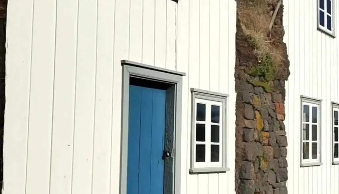 Grenjadarstadur Myndskeid - Húsavík