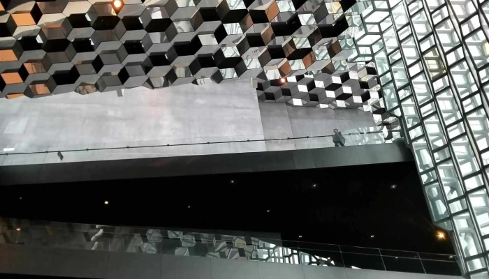 Harpa -  Hvar - Reykjavík