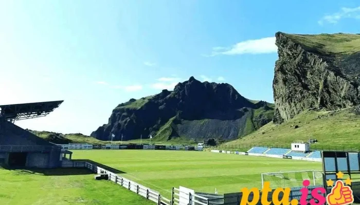 Hásteinsvöllur - Vestmannaeyjabær