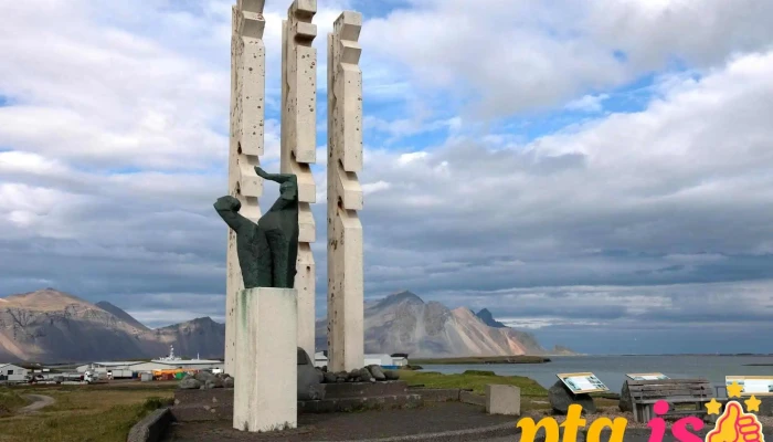 Höfn universe sculpture - Óslandsvegur