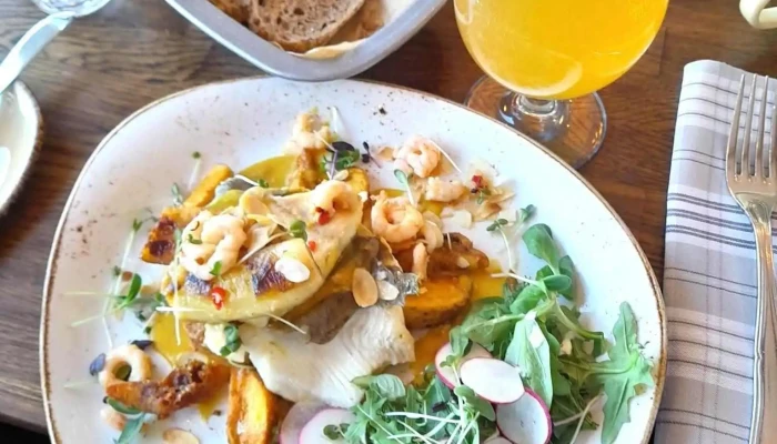 Hofnin Veitingarstadur Hummus - Reykjavík