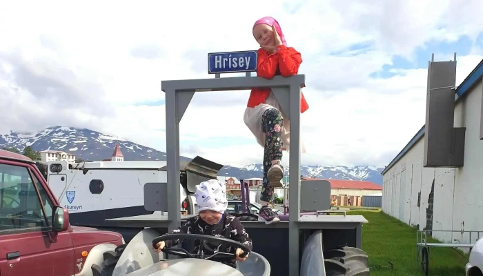 Ithrottamidstodin I Hrisey Hvar - Hrísey