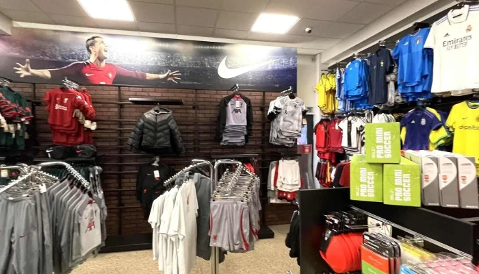 Joi Utherji Knattspyrnuverslun Myndir - Reykjavík