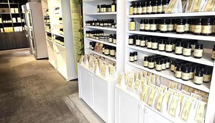 Jurtaapotek Grasalæknir - Reykjavík