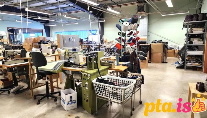 Kidka Wool Factory Shop -  Fataverslun - Hvammstangi