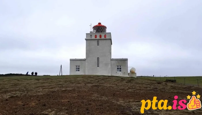 Kirkjufjara -  Dyrholaeyjarviti - Iceland
