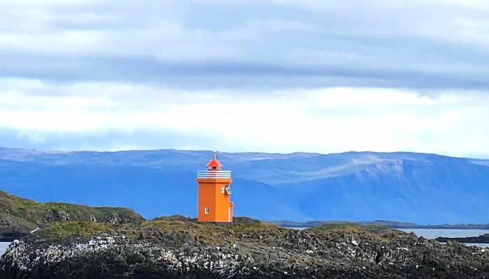 Klofningsviti -  Svæði - Þorpið Í Flatey