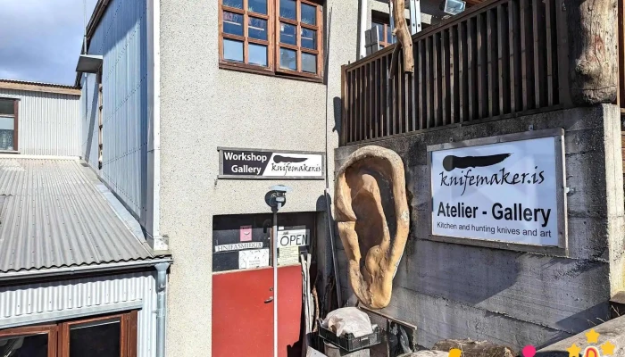 knifemaker store - Álafossvegur