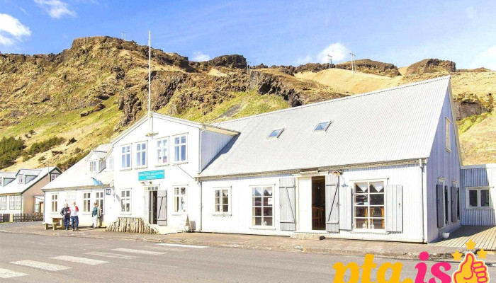 Kotlusetur   Upplysingamidstod Fra Eiganda - Vík