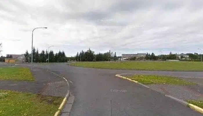 Kraftur Konunnar -  Skulptur - Reykjavík