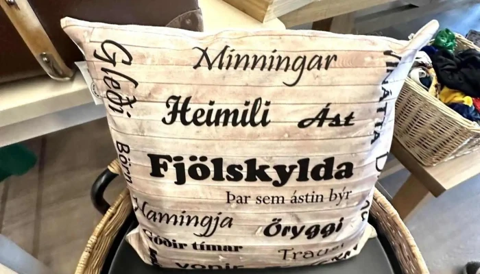 Kubuneh Verslun -  Ad Innan - Vestmannaeyjabær