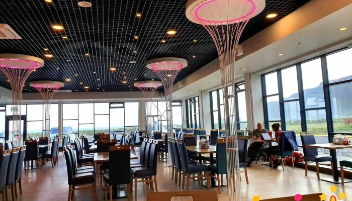 Lava Café - 870 Vík
