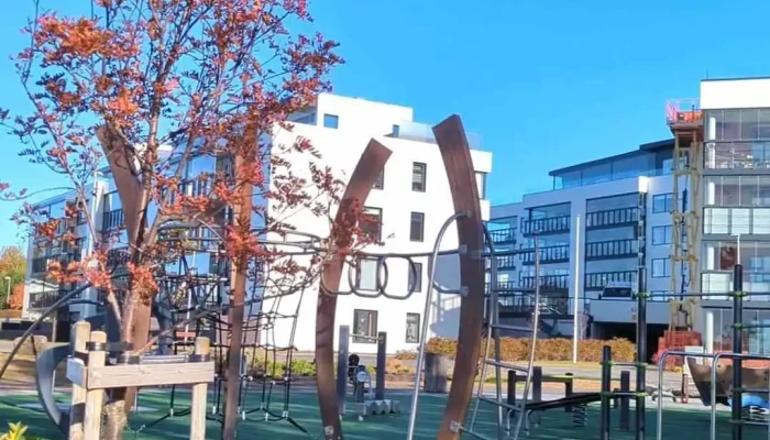 Leiksvaedi Vid Kopavogsgerdi Myndskeid - Kópavogur