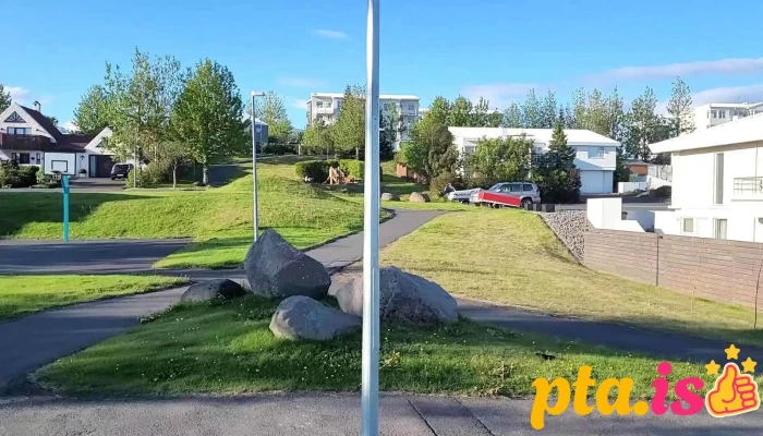 Leikvöllur - 210 Garðabær