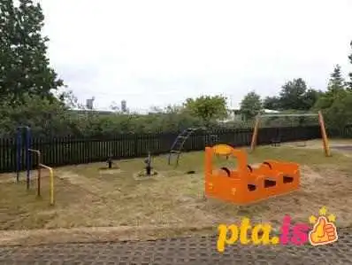 Leikvöllur / Playground - 210 Garðabær