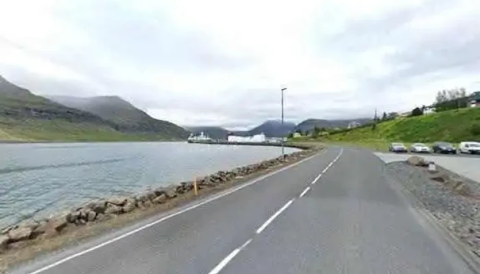 Linde Umbod Reydarfirdi Street View 360deg - Reyðarfjörður