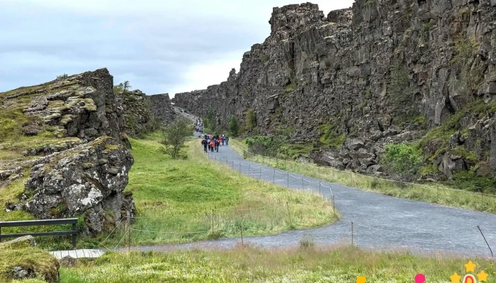 Lögberg - 806 Thingvellir