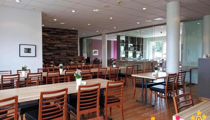 Lyng restaurant - 700 Egilsstaðir