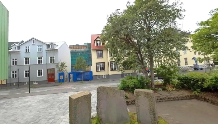 Minnisvardi Um Vikurkirkjugard Street View 360deg - Reykjavík