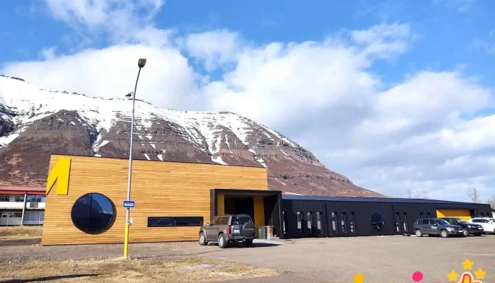 Múlinn, samvinnuhús - Neskaupstaður