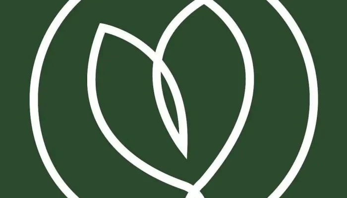 Naerandilif Fra Eiganda - Kópavogur