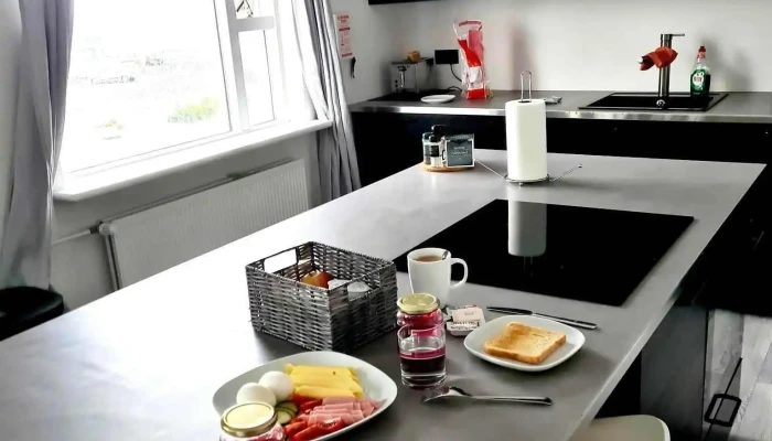 Post -  Plaza Guesthouse Matur Og Drykkur - Húsavík