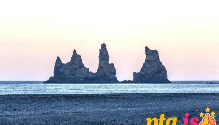 Reynisdrangar útsýni - Vík