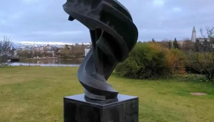 Skulptur Gerdur Helgadottir Myndskeid - Reykjavík