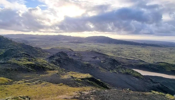 Stapatindar -  Opið Nuna - Iceland