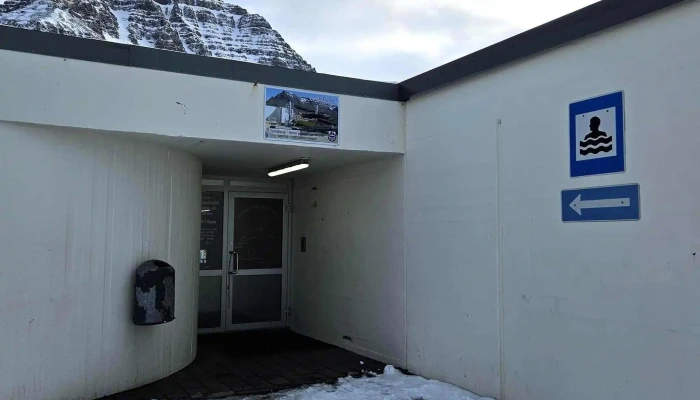 Sundlaug Bolungarvikur   Arbaer Instagram - Bolungarvík